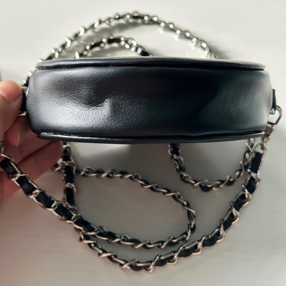 Dior Beauty Vanity Round Purse - Picture 7 of 10